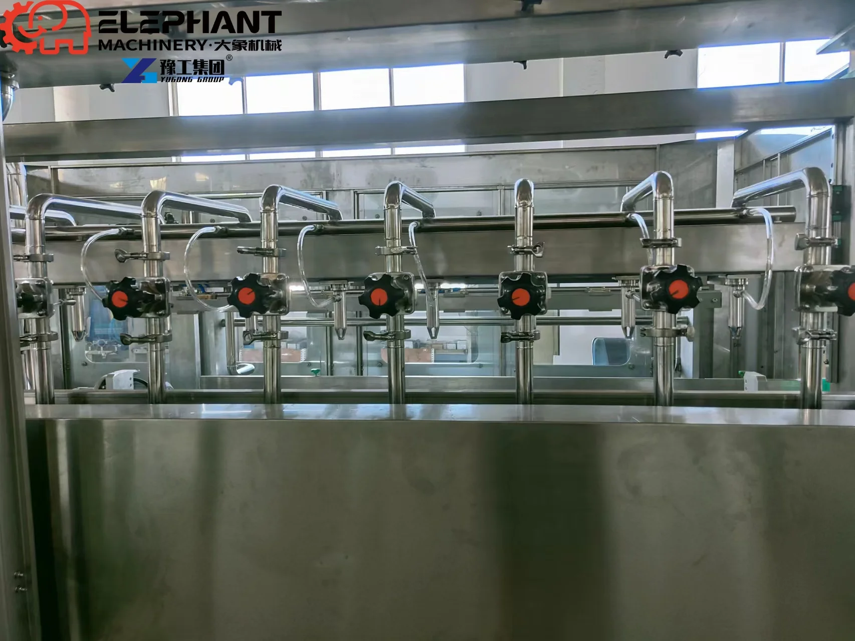Full Set Filling Washing Capping Packing Production Line Industrial Liquid Filling Line