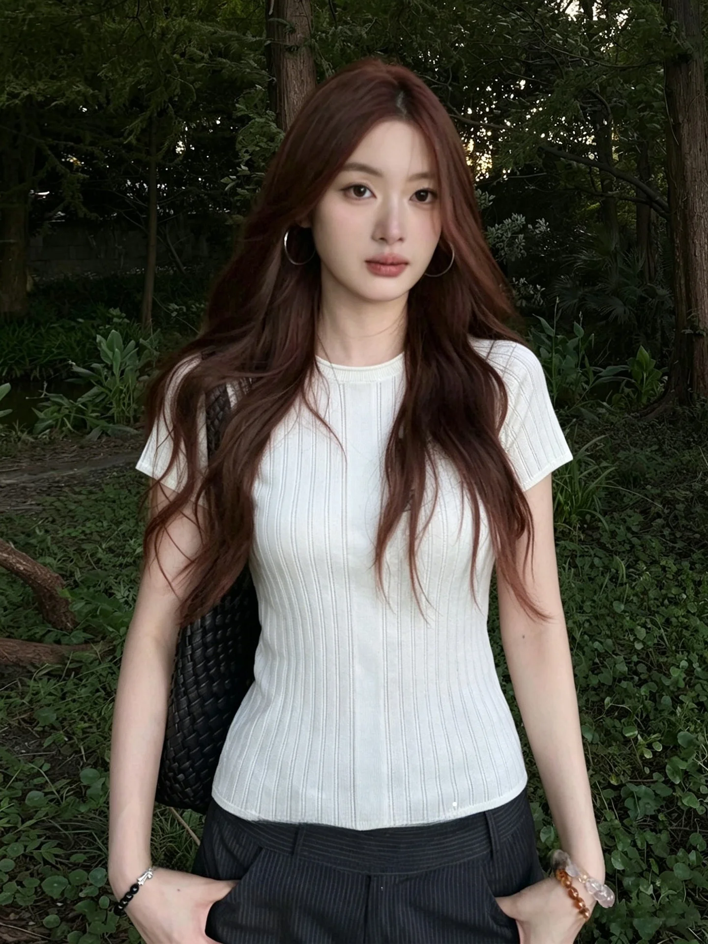

White Short Sleeve Knitted Top Women's Summer Slim Fit Hollow out T-Shirt Casual Style Breathable Comfortable round Neck Tee