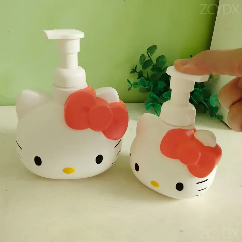 Sanrio Hello Kitty Portable Cartoon Pump Dispensing Bottle Travel Tool Cute Anime Modeling Girl Bathroom soap Lotion Container