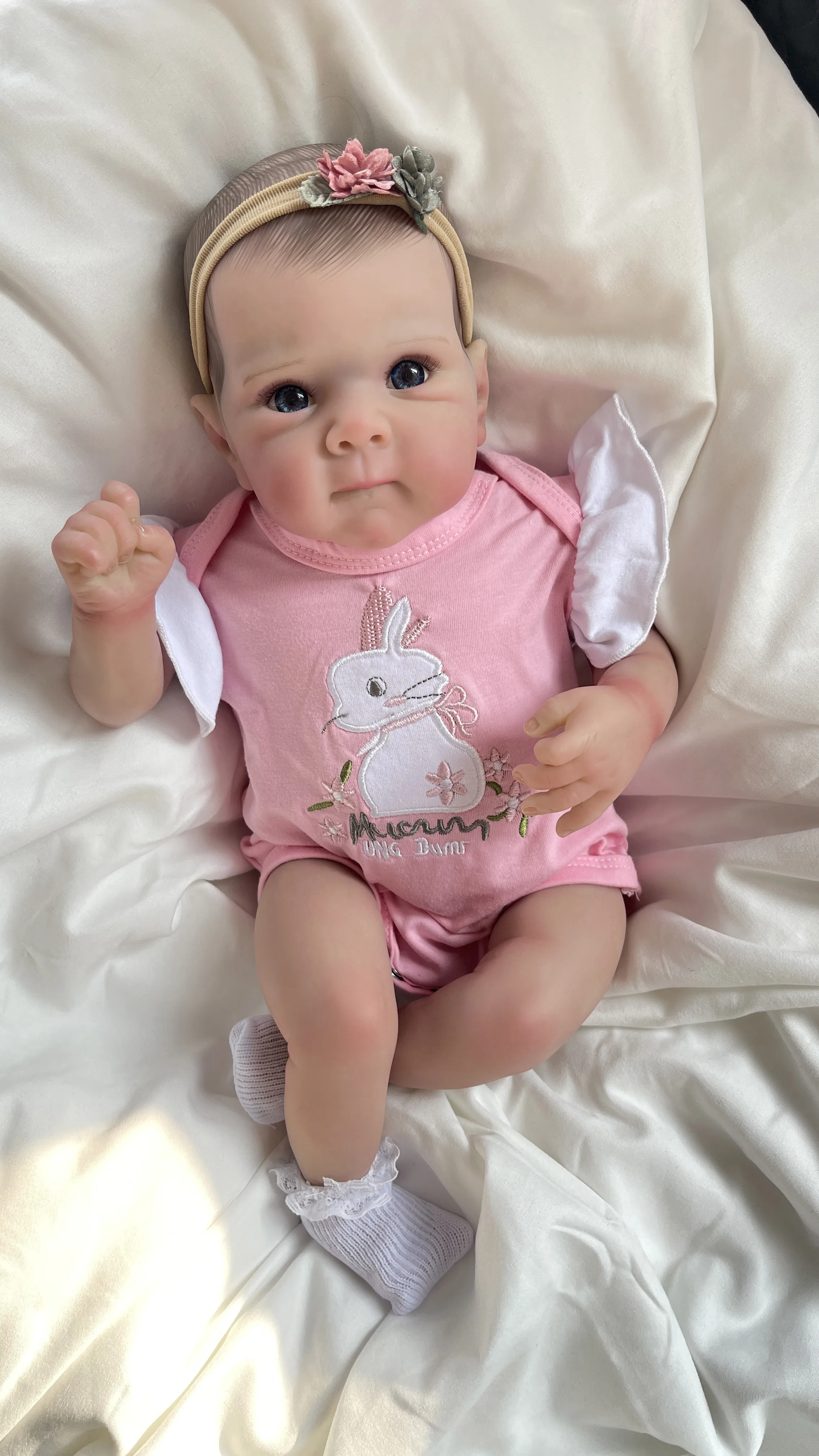 18-calowa, miękka lalka Bettie, wielowarstwowa malowana, skóra 3D z ręcznie malowanymi włosami, widoczne żyłki, miękki materiałowy korpus, realistyczna lalka reborn.