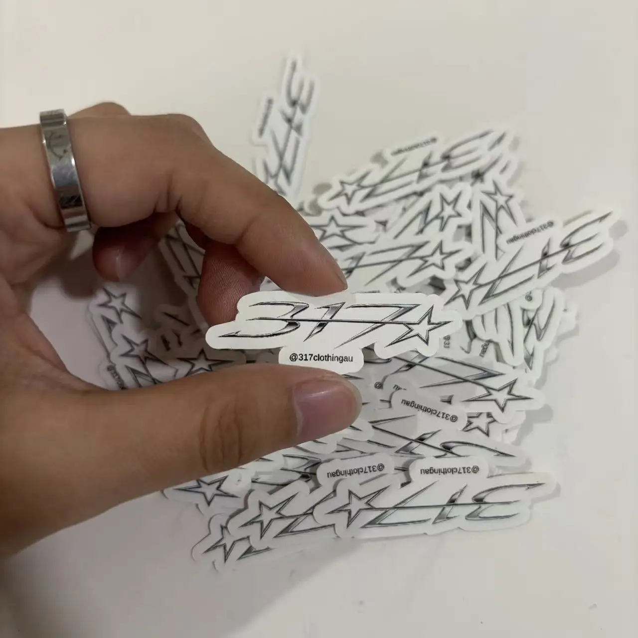 100Pcs Creative Die Cut Stickers, Customizable Name Stickers & Packaging Labels, Perfect for Personal, Business or Gift Use