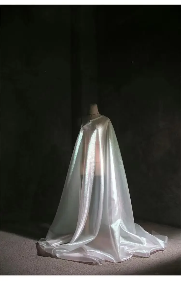 

Русалка слезы водяной свет пряжи градиентная лазерная вспышка Eugen утолщенная сетчатая ткань для свадебных платьев и детской одежды