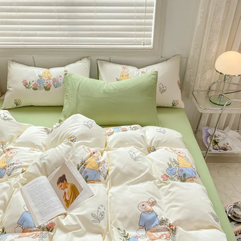 4-piece bedding set comforter set Soft and comfortable  for be suited to four seasons Suitable for the room dormitory