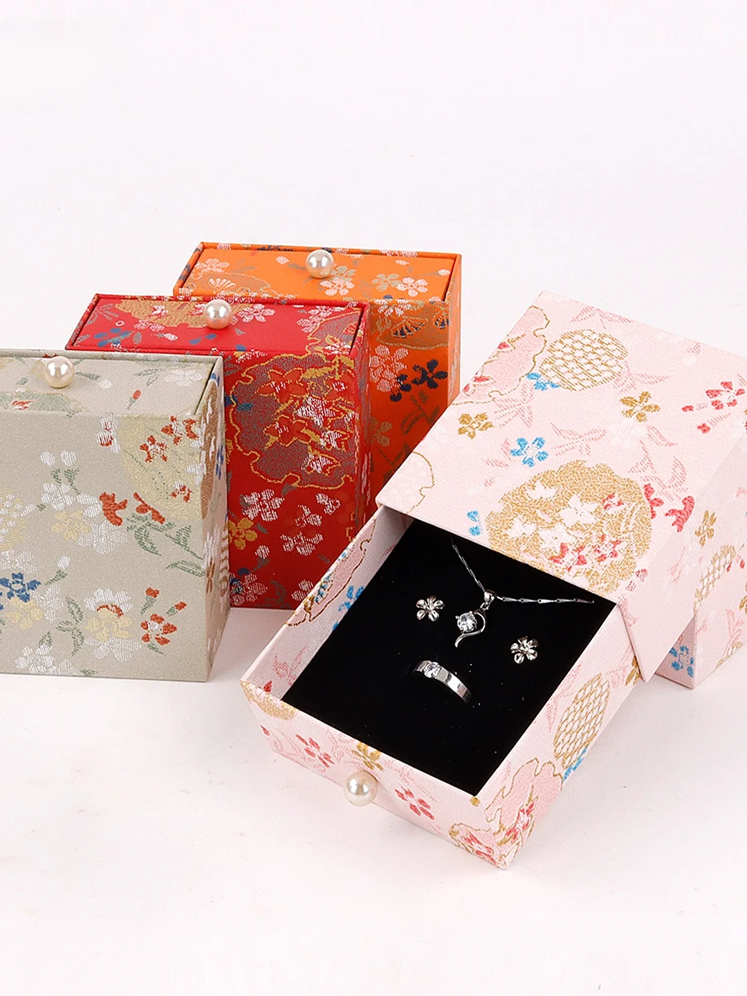caixa-de-embalagem-de-papel-para-joias-em-ouro-caixa-de-presente-para-pulseira-estilo-chines-caixa-de-papel-artesanal-design-de-gaveta-portatil