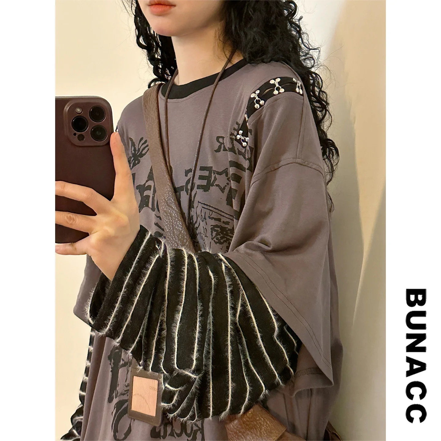 

Retro Street Sle Long Sve T-irt Loose Fit ex Spring Faion Fake Two-Piece Patchwork Top for Men And Women