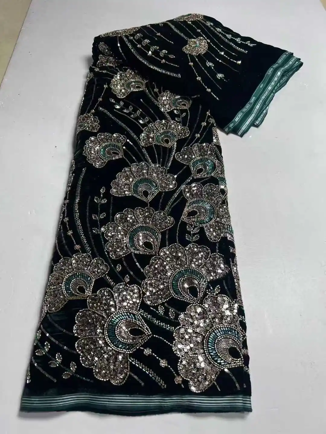 

Африканское бархатное кружево 2026 года, высококачественное нигерийское кружево, 5 ярдов, французское бархатное кружево для вечерних и свадебных платьев, ткань для шитья