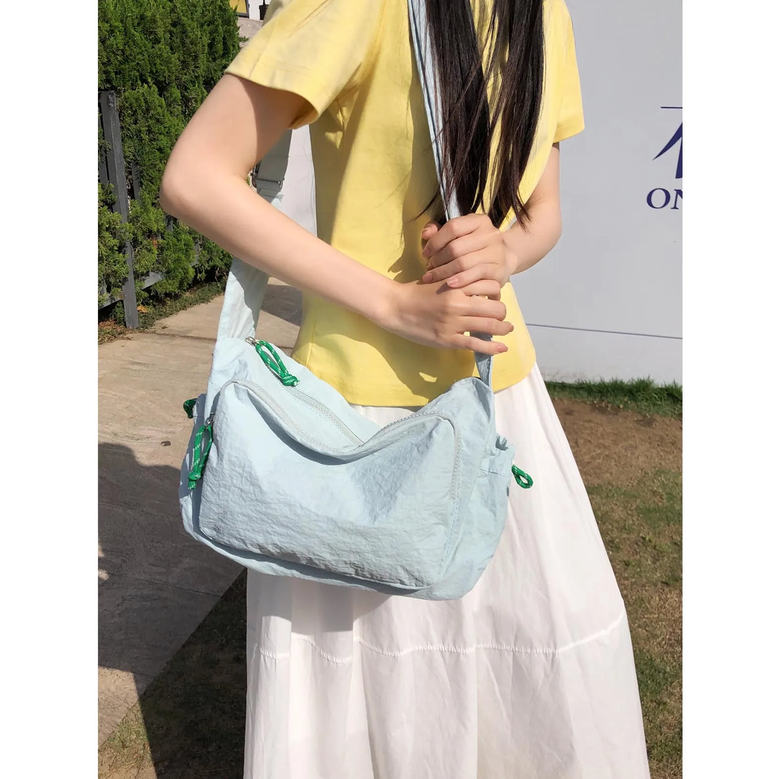 

New sports style women's bag, Japanese and Korean ins nylon fabric texture shoulder bag, casual large capacity crossbody bag
