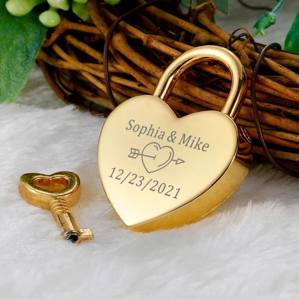 Personalized Couple Love Lock Engagement Anniversary Gift Engraved Name Heart Padlock Travel Gift for Lover Boyfriend Girlfriend