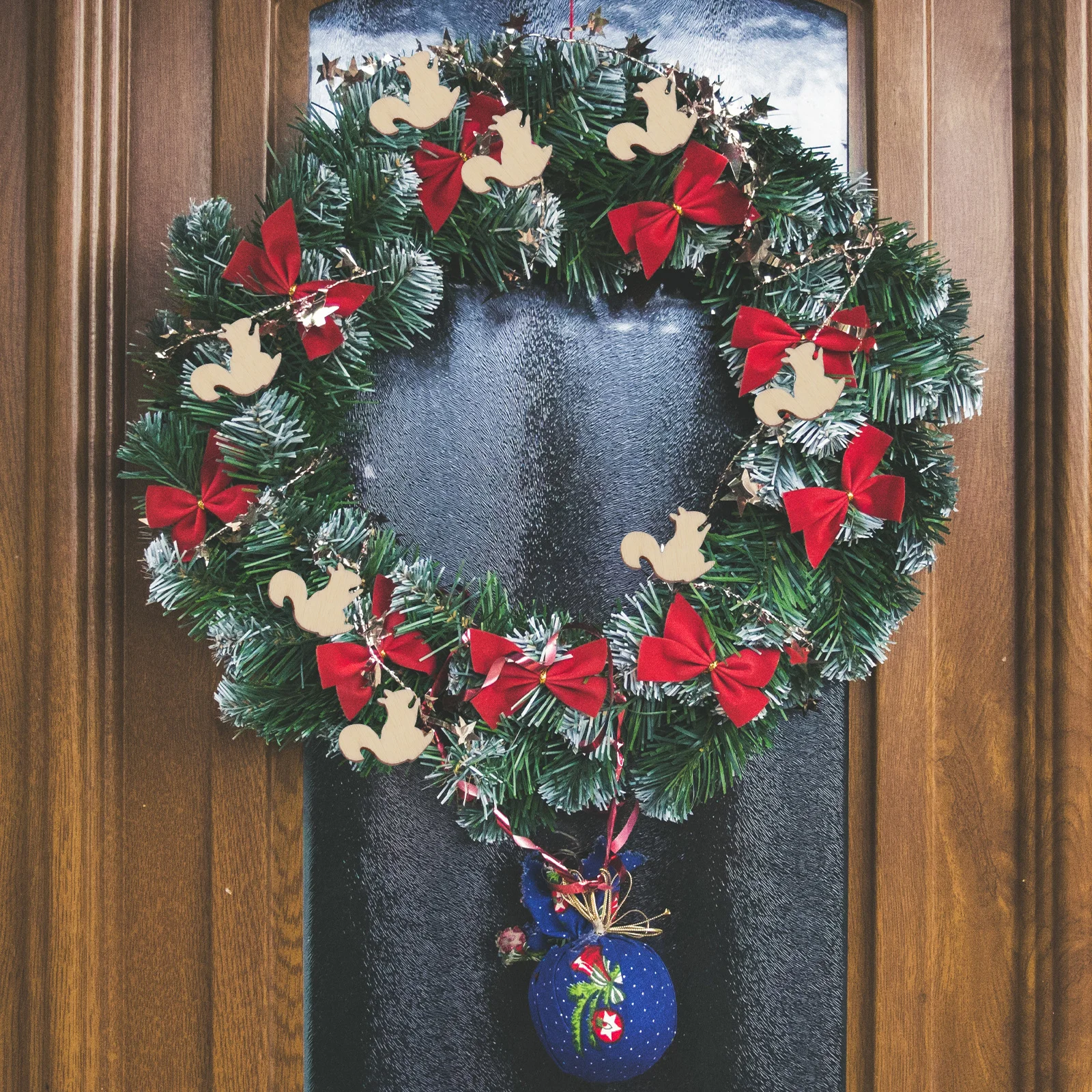 

200pcs Diy Unfinished Wood Animal Mushroom Leaf Craft Pieces For Wall Decor Hanging Slices Wooden Ornaments Christmas Party