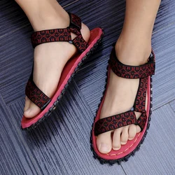 Männer im Freien watable Sandalen Bogen Unterstützung rote Unisex Hausschuhe Gummi Sommer Strand sportliche Sandalen schnell trocknen Eva Schaum flachen Schuh