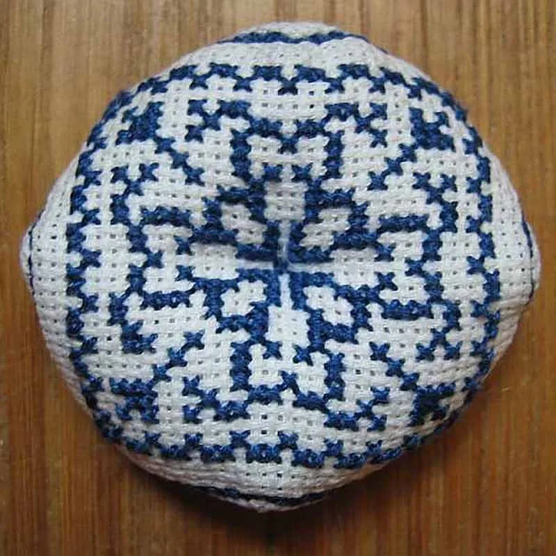 

ZC134 Cross stitch kits Cross-stitch embroidery sets Needlework set threads Pin Needle Cushion Biscornu Counted Cross-Stitching