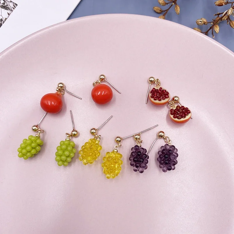 Funny Resin Beaded Grape Pomegranate Earrings for Women Girls Gold Color Alloy Beads Hanging Dangle Earrings Cute Party Jewelry