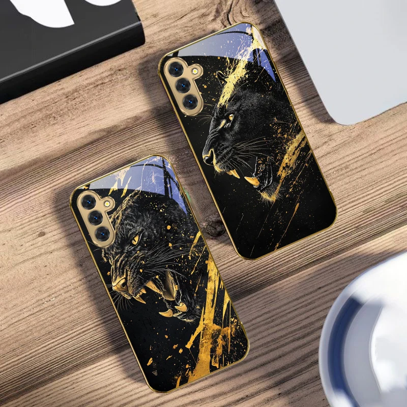 The calm black panther For Samsung Galaxy S20 FE S21 S22 S23 Plus S24 Ultra 25Ultra S21+ S9+ S22Plus Golden glass phone case
