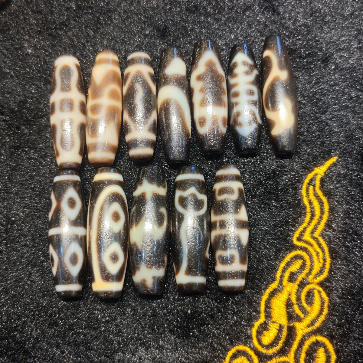 1pcs/lot Natural multi-pattern old agate dzi Weathering lines Black-yellow High-grade Taiwanese craftsmanship Accessories Ethnic