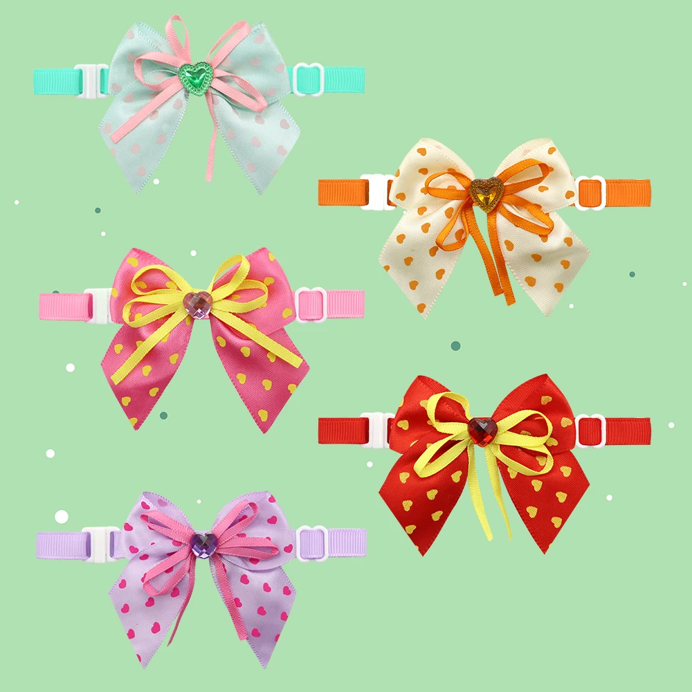 50/100Pcs Dog Bowties Cat Dog Grooming Bows With Loving Hearts Pet Products Valentine\'s Style Dog Bows For Small Medium Dogs