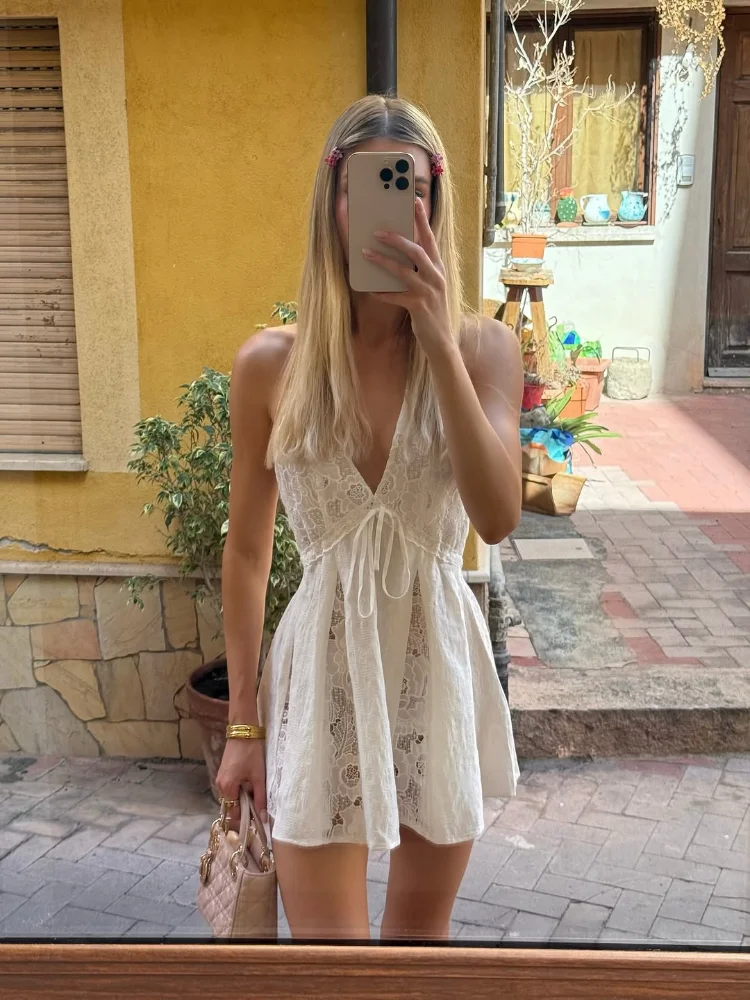 

Новое женское мини-платье с кружевом и вырезами, открытой спиной, V-образным вырезом, без рукавов, с открытыми плечами, на шнуровке, свободного кроя, для отпуска