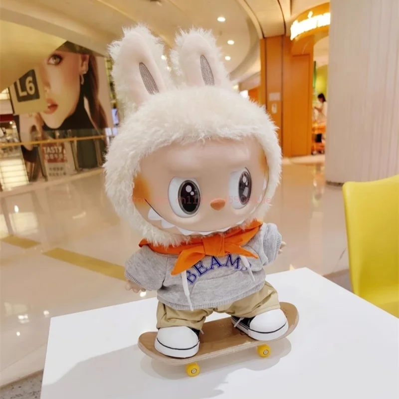 Nuovo Adatto Per 38 cm Labubu Vestiti 38 cm Abbigliamento Per Bambole Originale Felpa Con Cappuccio Pantaloni Casual Sciarpa Arancione Scarpe Da Ginnastica Bianche Vestito