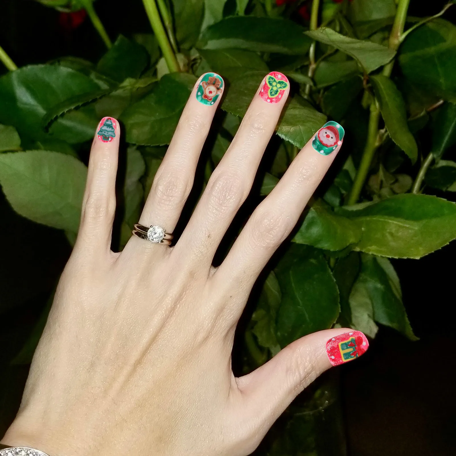 

Box Xmas Short Fake Nails Stylish Press on Nails Christmas Pattern Durable Plastic Nail Tips Removable Party Fake Nail Tips