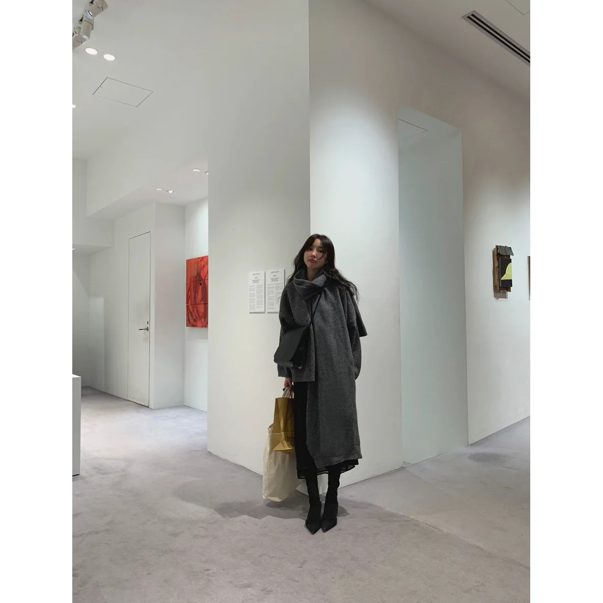 

Длинный вязаный шарф-накидка на плечи, зимняя новинка 2025 года, женский кардиган-жилет Dongda Gate Baby Sauce, тонкий базовый фасон.