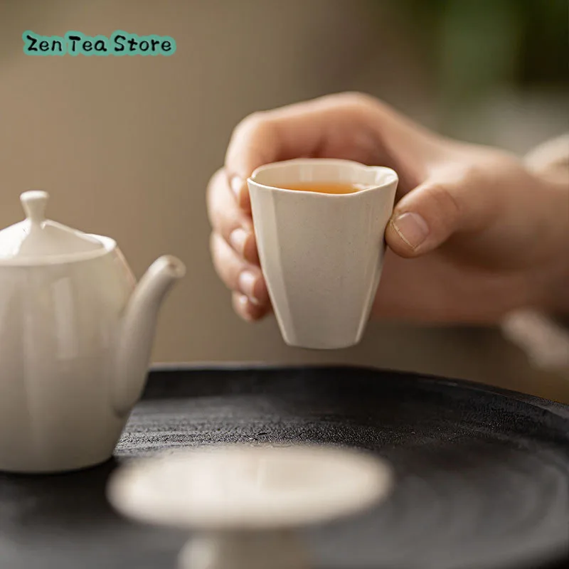 Sample Tea Cup Chinese Home Owner Cup Ceramic Trumpet Kung Fu Tea Set Smelling Cup Single Tea Cup