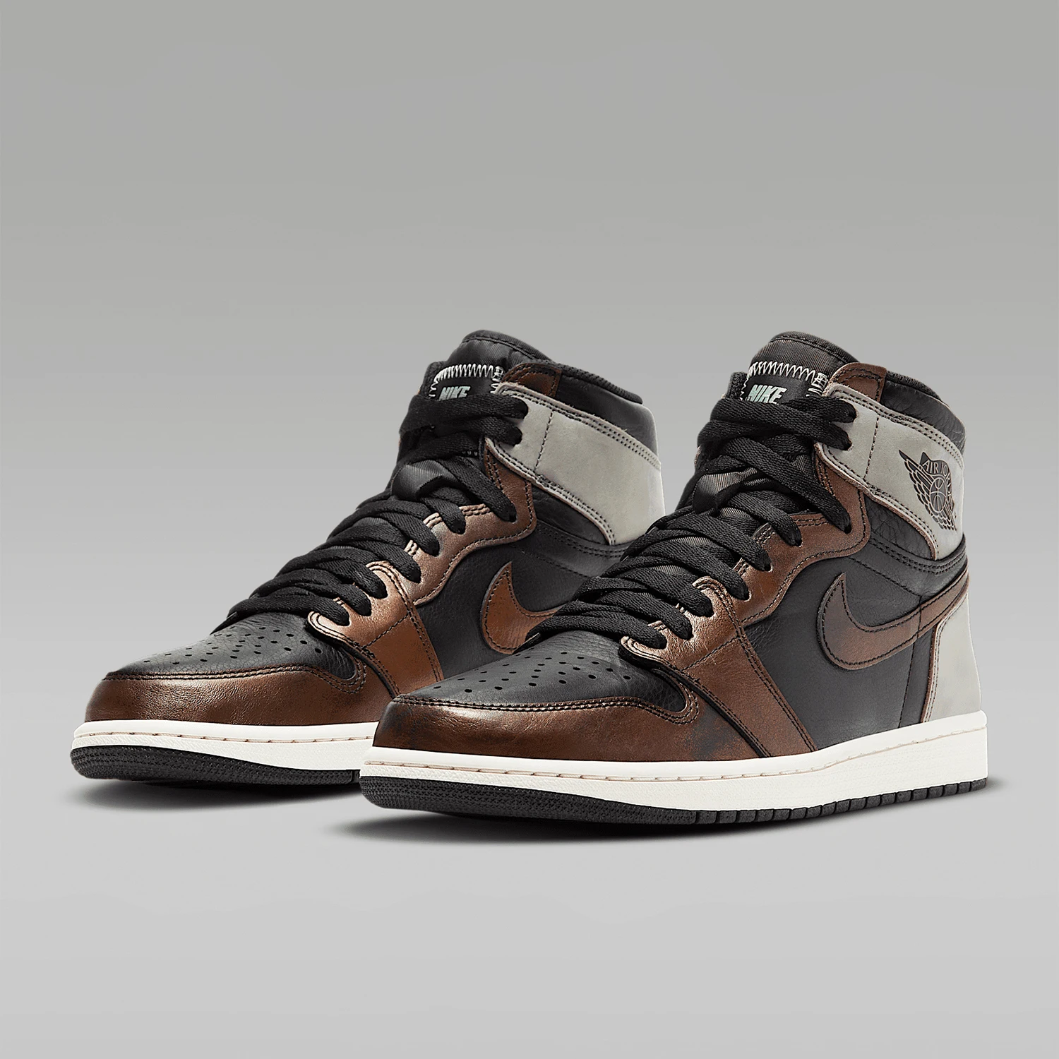 

Nike Authentic AIR JORDAN 1 Men's High-Top Basketball Shoes 555088-033