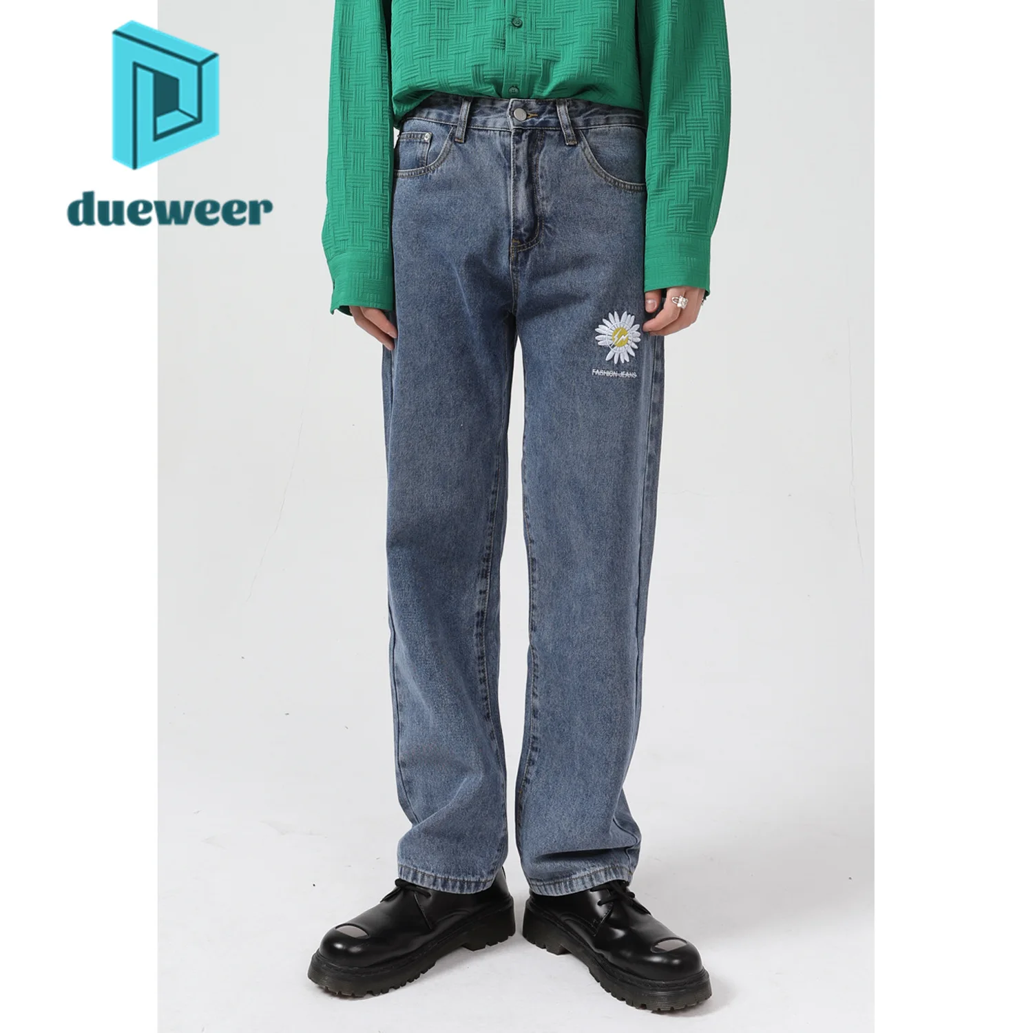 

DUEWEER Korean Fashion Loose Daisy Embroidery Casual Jeans Men Straight Baggy Denim Pants Harajuku Trousers Vintage Streetwear