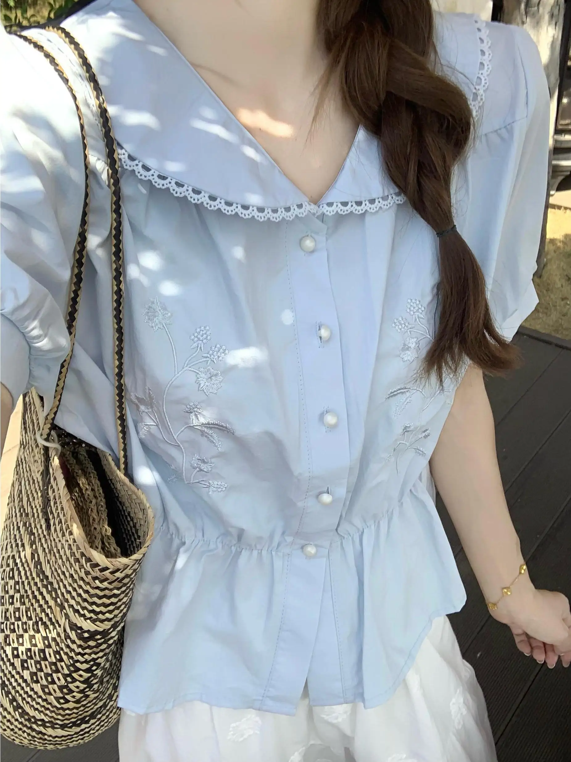 

Sweet Embroidered Doll Collar Short Sleeve Shirt Women's Summer 2026 New Waist-Cinching Elegant Casual Korean Style Top