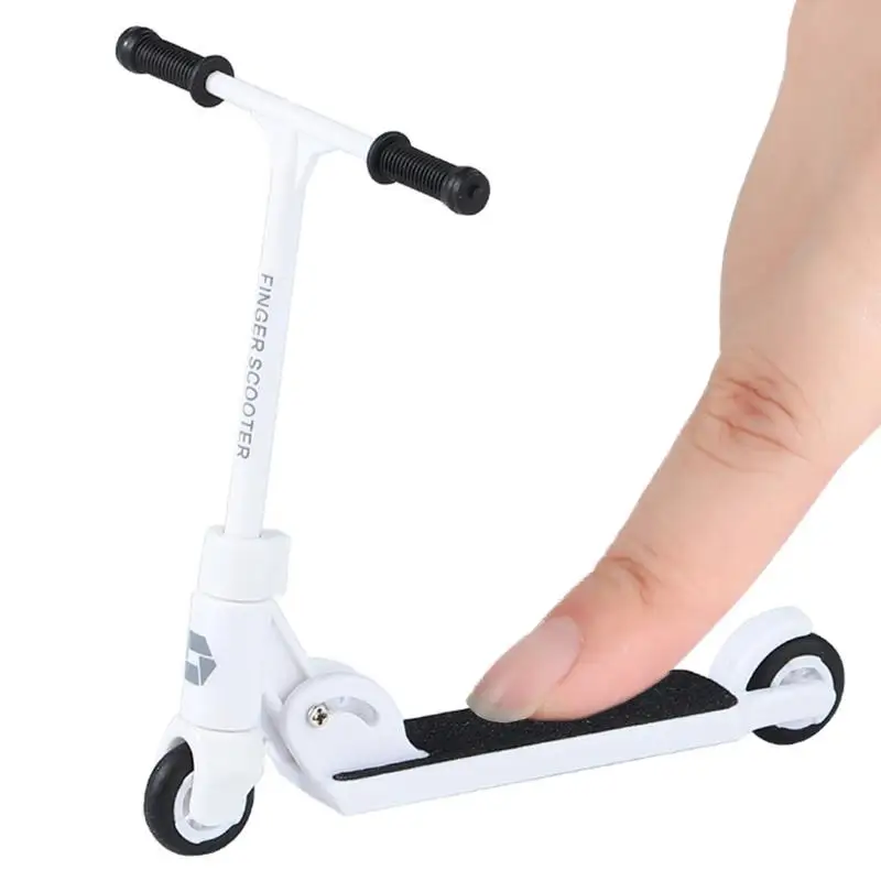 Kids Finger Scooter Foldable Small T-Type Kick Scooter With Brake For Finger Fun Fingertip Movement Push Board Exercise Finger