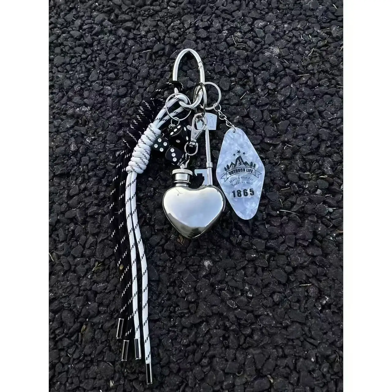 

New Outdoor Travel Love Wine Jug Handmade Braided Rope Bag Pendant Keychain Couple Pendant Fashion Bag Hanging Accessories