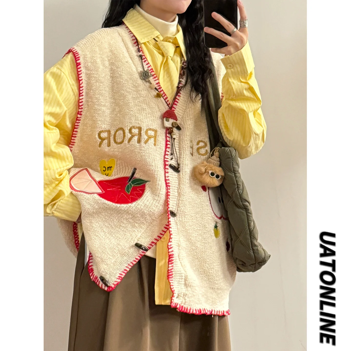 

UATONLINE Autumn Winter American Retro Contrast Color Red Patchwork Embroidered Knitted Open Cardigan Vest Sweater Vest