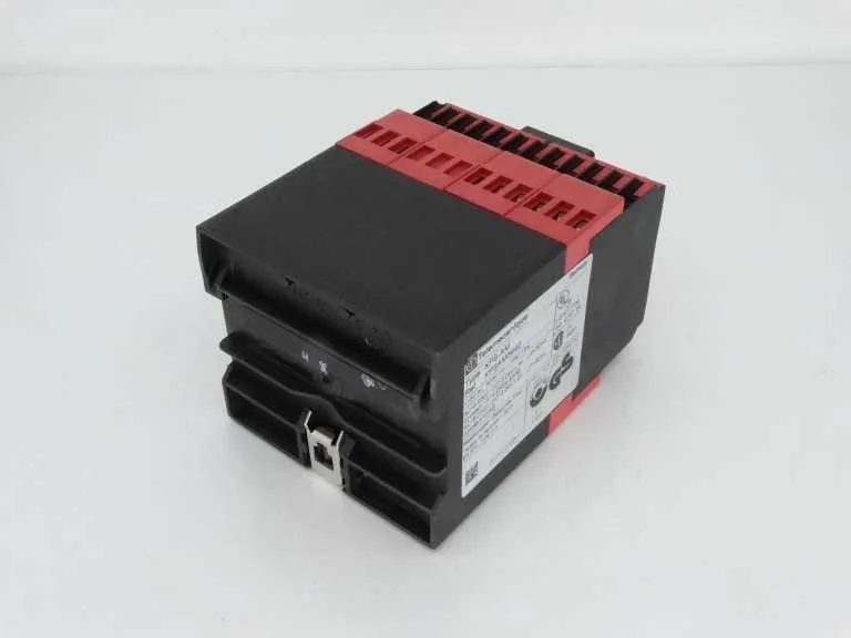 PLC プログラミング コントローラー XPSAM3440 リレー