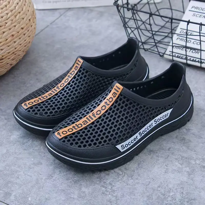 

Men Summer Injection Molding Outdoor Beach Sandals Round Toe Hollow Out Light Non Slip Anti Odor Slip On Cave Shoes Wading Shoes