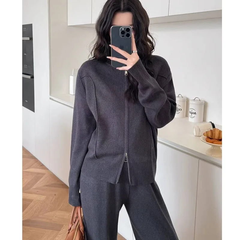 

High-end Casual Sports Suit Women's Autumn Winter 2025 New Fashion Knitted Zipper Cardigan Wide-leg Pants Women Two-piece Sets