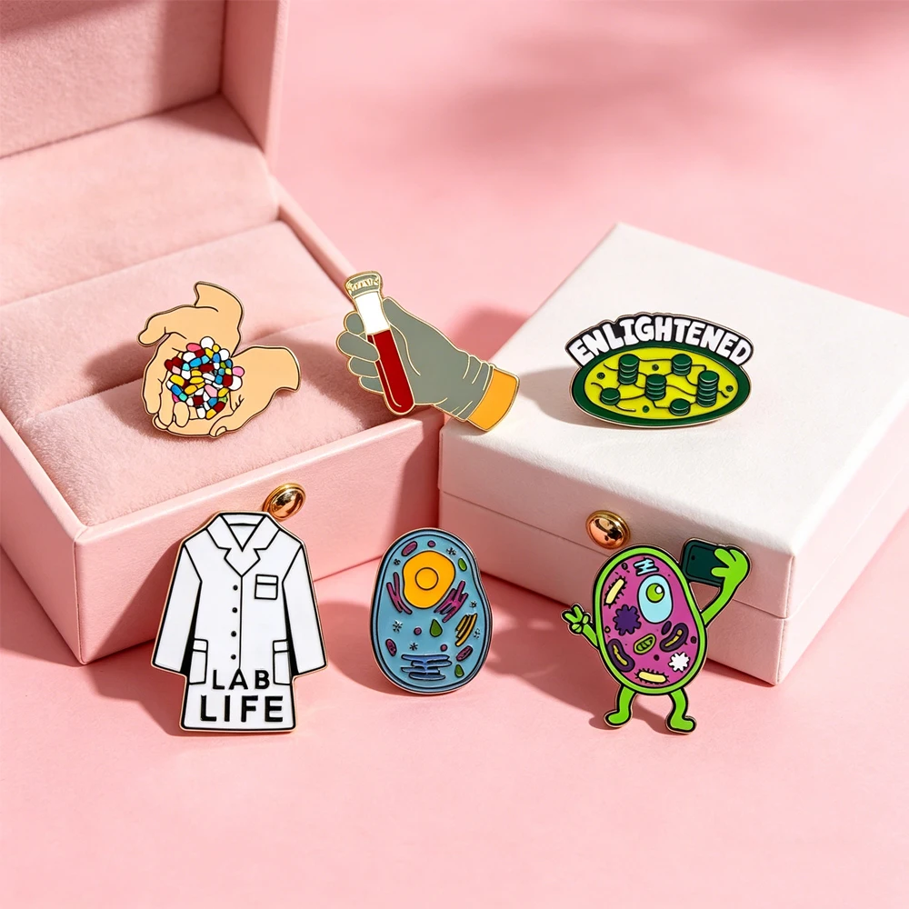 Broche de Lapela Catuni Lab Life: Pin de Esmalte Médico com Amostra de Sangue e Célula Biológica – Broche Divertido de Ciência para Técnicos de Laboratório, Enfermeiros e Estudantes – Presente Ideal