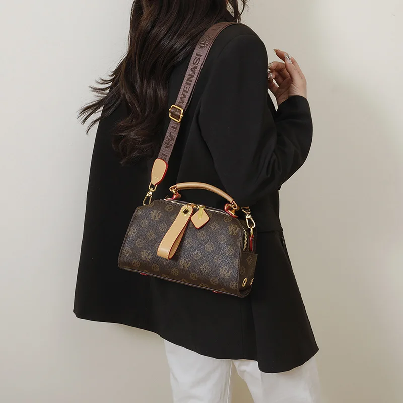 

2025 Boston Bag, Women's Top Handle Shoulder Purse, Versatile Crossbody Day to Night Tote, Casual Sling Bag, Minimalist Leather