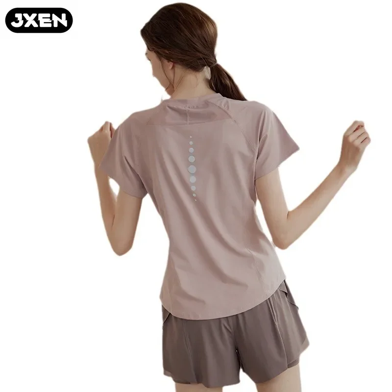 Camiseta de manga curta respirável feminina, top esportivo magro, secagem rápida Yoga roupas, roupas de fitness, verão, novo