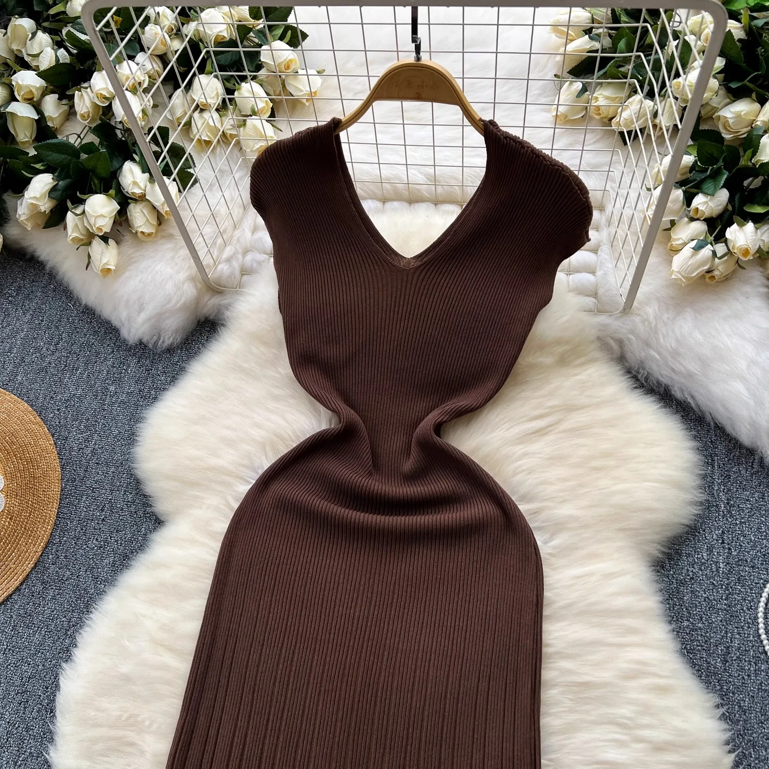 YuooMuoo Casual Comfy Knitted Long Dress Women Summer V-neck Elastic Solid Mermaid Dress Fashion Office Lady Korean Knit Bodycon