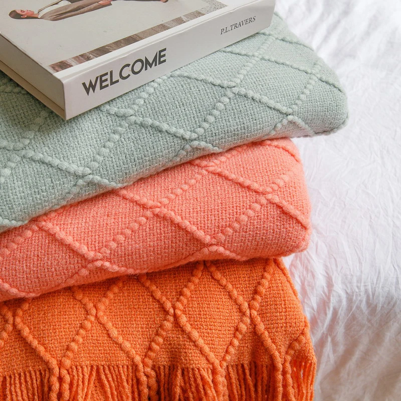 Cozy Nordic Solid Knitted Blanket – Diamond pattern Soft Throw for Sofa, Bed End, Travel & Hotel, Casual Home Decor