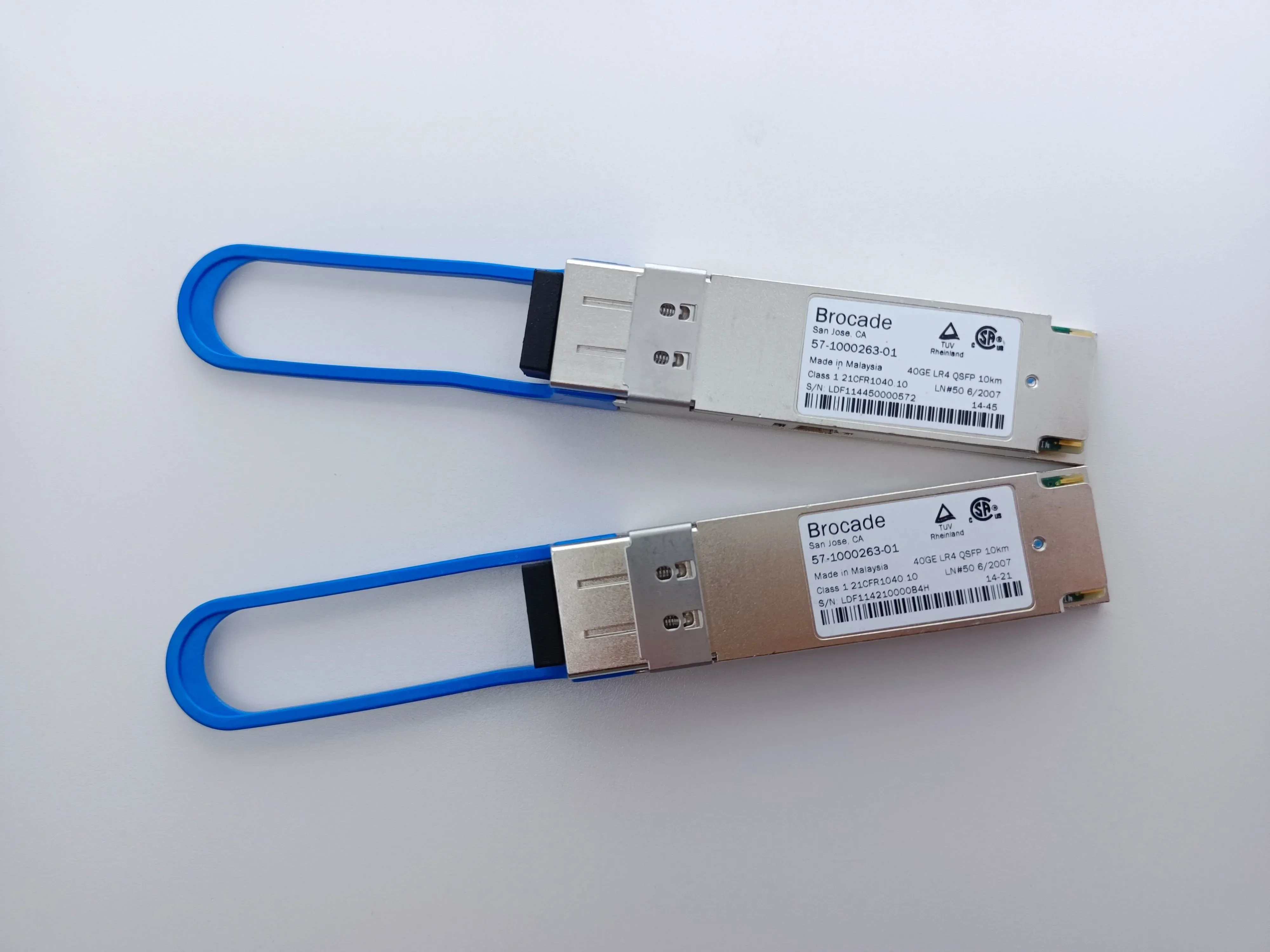 1PCS Brocade 40GB 10KM Module QSFP 40G Optical Fiber 57-1000263-01 40GE LR4 QSFP 10KM Fiber Transceiver