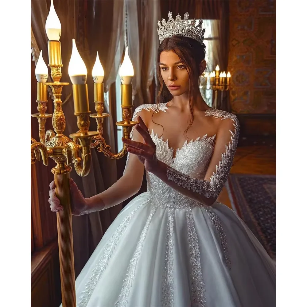 

Customized Gorgeous Appliques Long Sleeve Ball Gown Wedding Dress Luxury Beading Embroidery O Neck Princess Bridal Gown