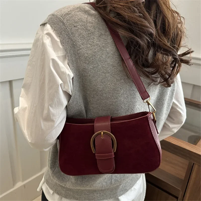

Faux Suede Underarm Shoulder Bag, Zipper Fastener Fashionable Cross Body Bags for Woman Small Square Bag, Suitable Daily Outfit