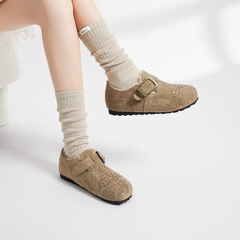 

Женские туфли на плоской подошве с заклепками и пряжками, плюшевая и теплая женская обувь, женские уличные лоферы с неглубоким носком, модная обувь