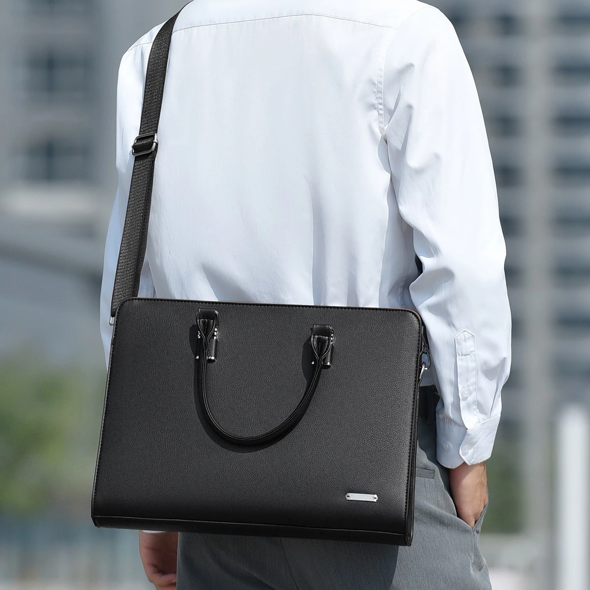 Genuine leather men's large-capacity horizontal handbag, business single-shoulder crossbody briefcase, 14-inch computer bag