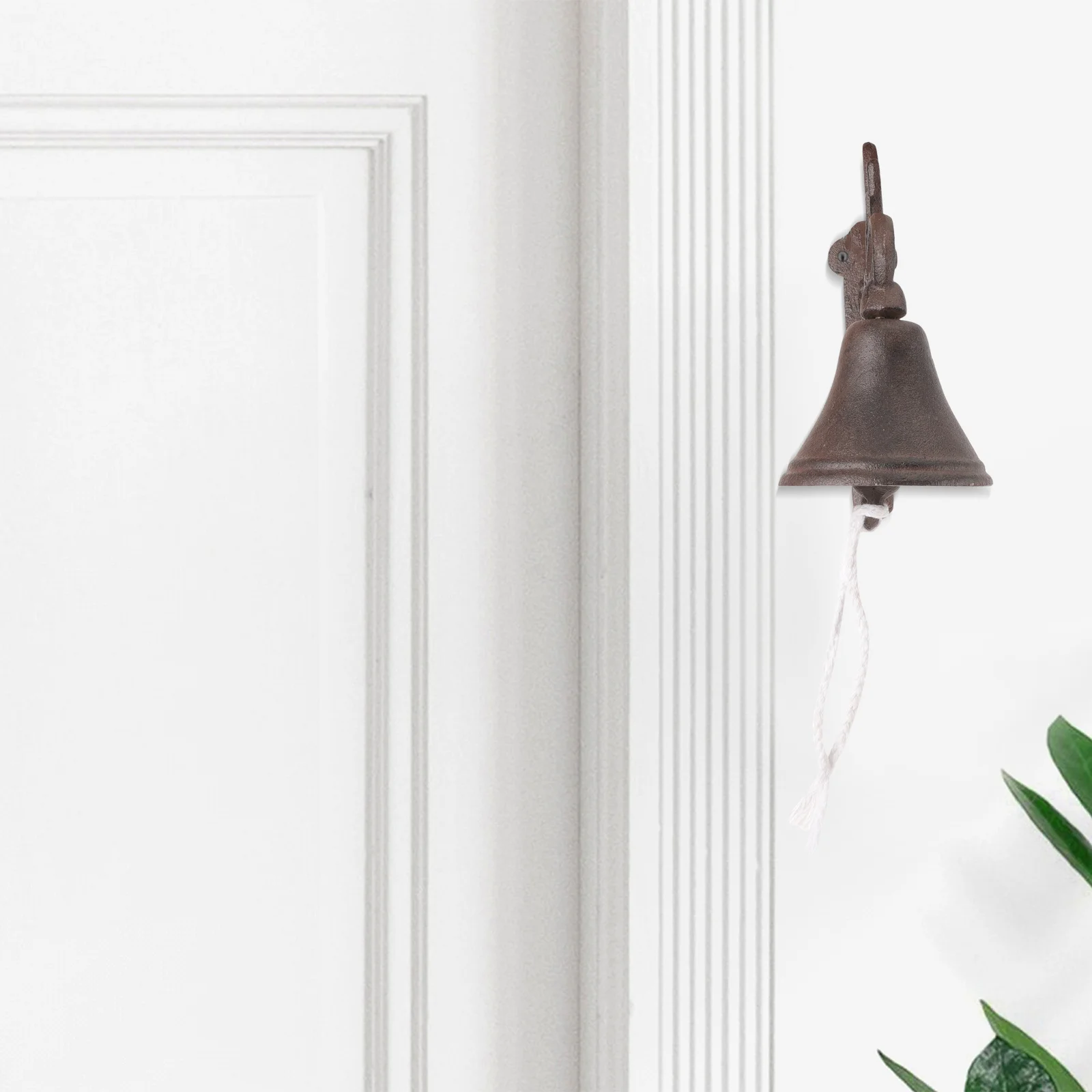 

Cast Iron Hanging Butterfly Doorbell Vintage Rustic Manual Shaking Wall Mounted Bell Garden Decoration Front Door Welcome Sign