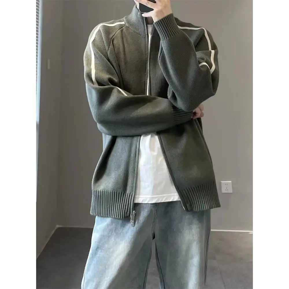 

Men's Autumn Winter Zipper Knitted Jaet Long Sve Casual Loose Simple Stand Collar Knitted Open Cardigan Couple Sweater