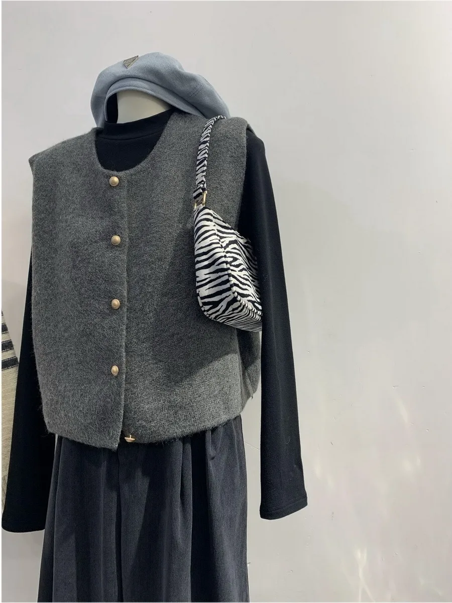 

Autumn New Women Cardigan Korean Elegant Knitted Sleeveless Female Casual Sweater Tanks Fashion New Slim Ladies Casual Tops