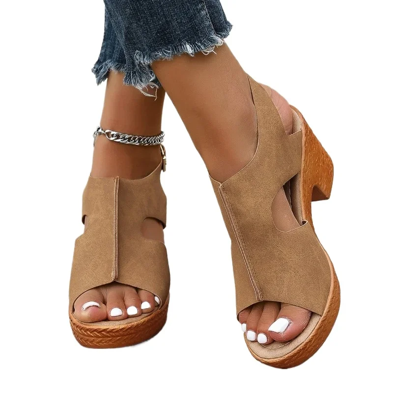 2025 뜨거운 판매 여성 신발 버클 스트랩 여성 샌들 패션 오픈 발가락 캐주얼 샌들 여성 여름 베스트 셀러 굽 샌들