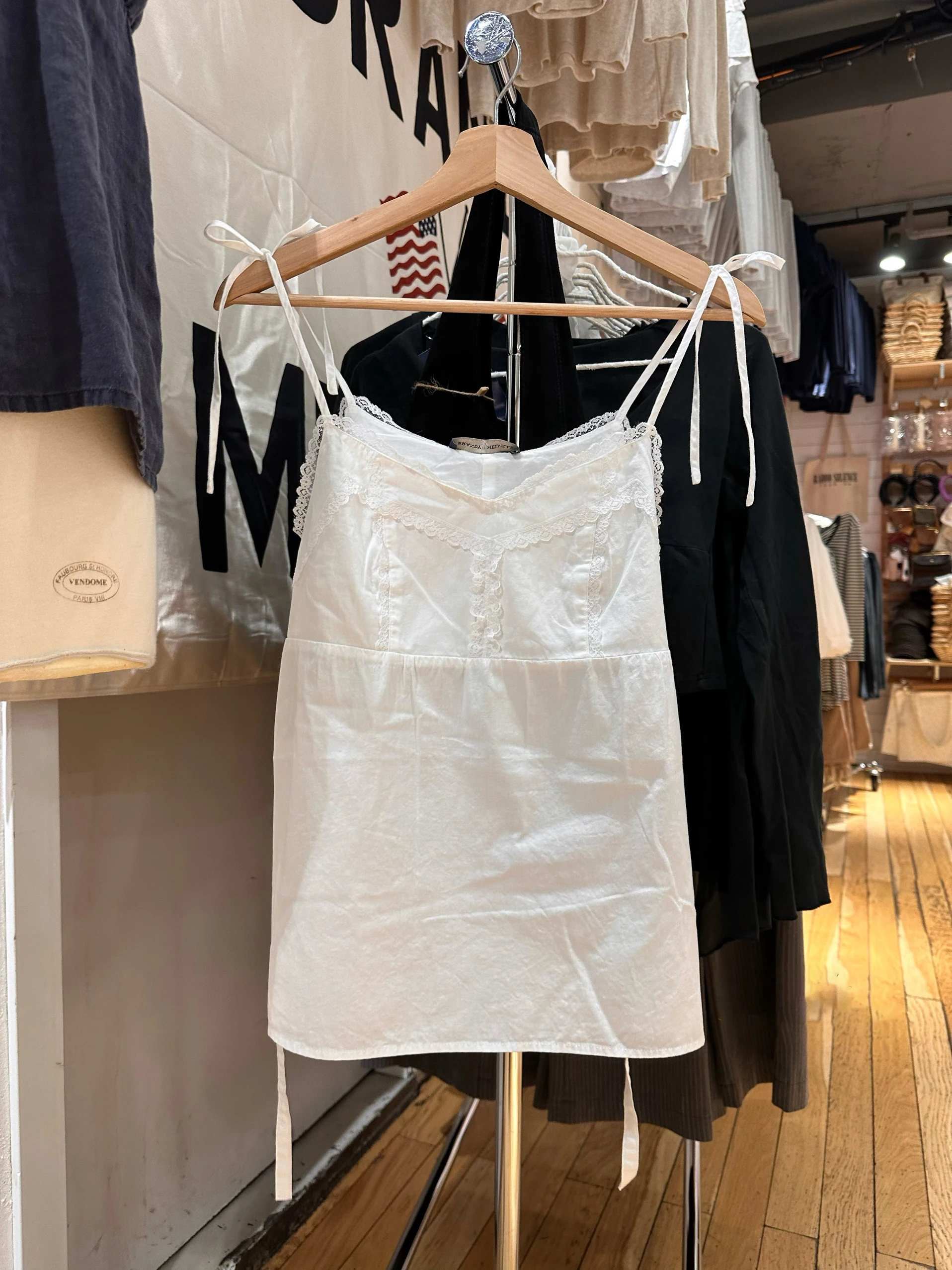 

White Lace Trim Slim Tank Top Women V-neck Back Lace-up Strapless Thin Basic Camisole Summer Sweet Casual Simple Vest Y2k New