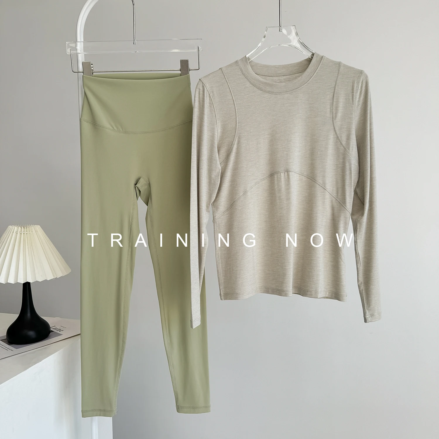 

Sports suit women's autumn and winter new quick-drying running training fitness clothes tops long-sleeved breathable Pilates