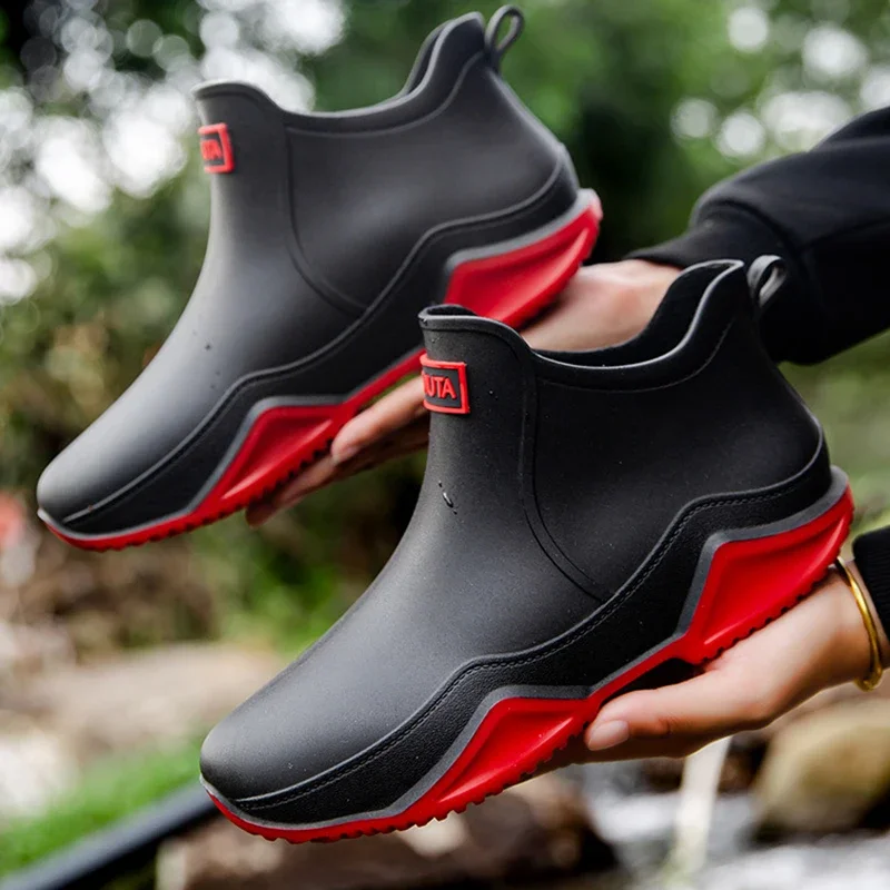 Fashion New Rubber Man Boots Trend Men\'s Rain Boots Platform Outdoor Shoes Slip on Warm Waterproof Work Mens Booties Soild Shoes